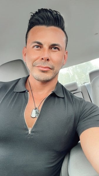 Jguyfit performs massage in West Hollywood, CA - 987687