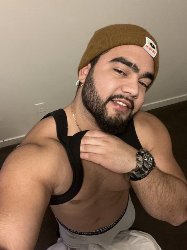 Diegojesus performs massage in Salt Lake City, UT - 993413