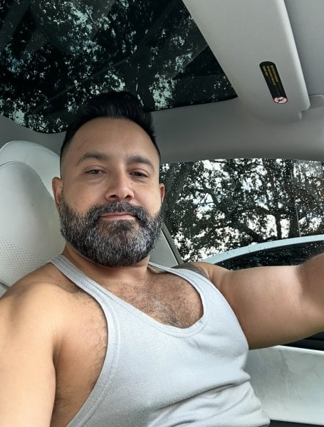 RelaxingDiego performs massage in Oakland Park, FL - 985469