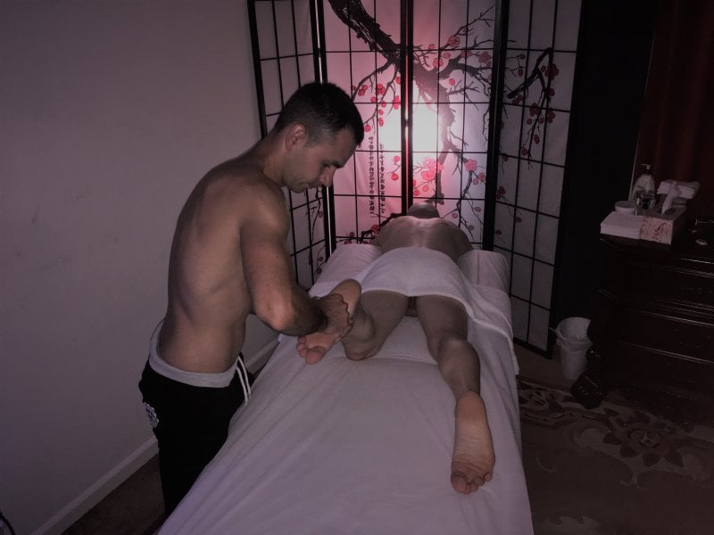 vintik performs massage in Sacramento, CA - 177682