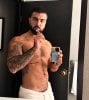 Zemir performs massage in Columbus, OH - 20